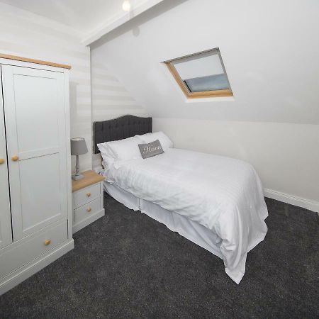 Tsa Shaftesbury Avenue Villa เบลฟาสต์ ภายนอก รูปภาพ